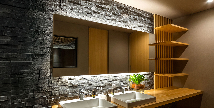 洗面空間〜光と質感が調和する、静謐の設え〜