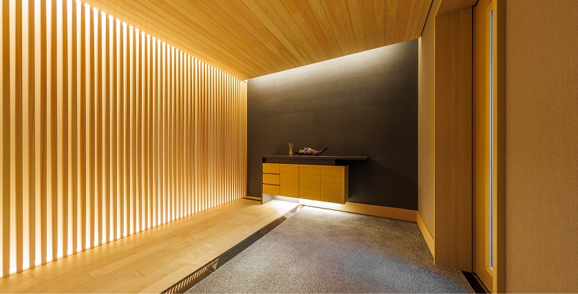 静けさとぬくもりで整える、上質な玄関空間